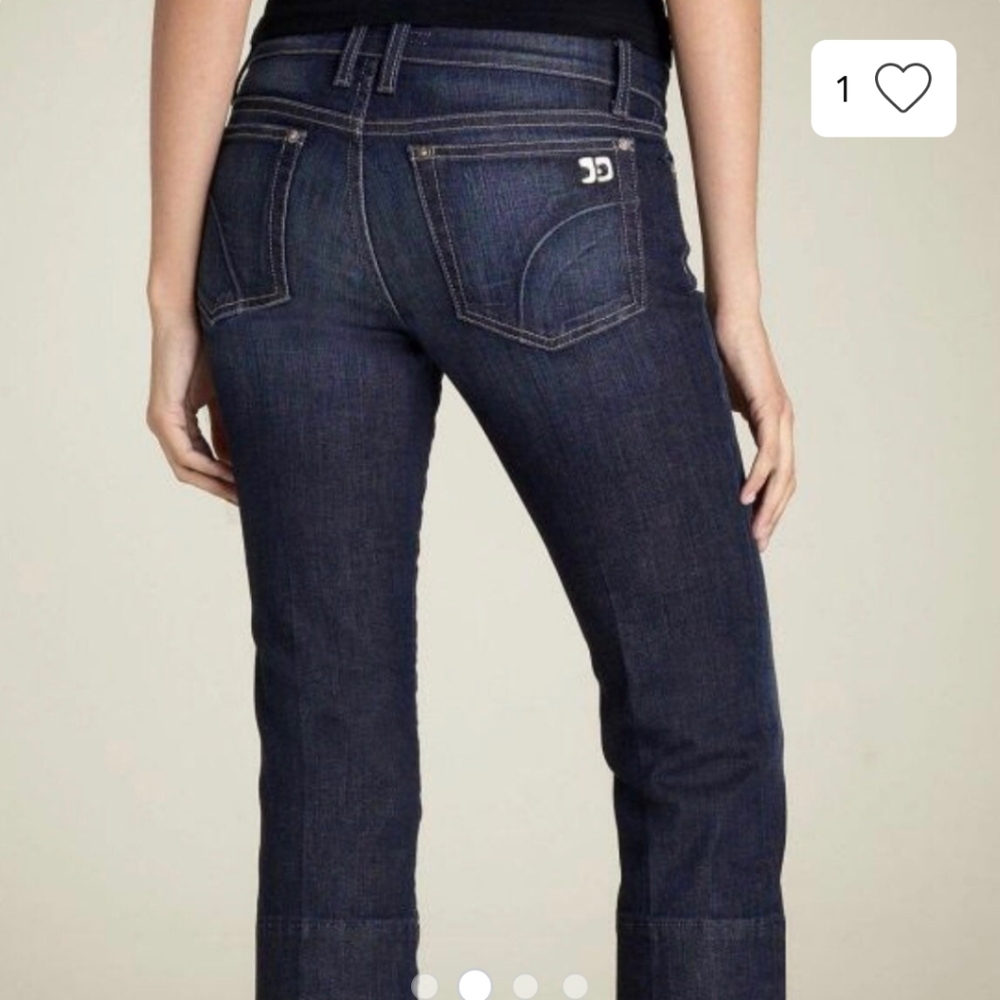 Joe Jeans socialite